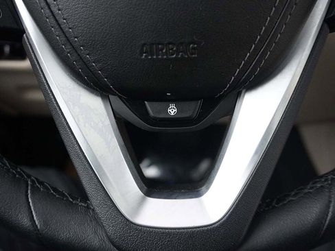 Used 2022 BMW X5 xDrive40i w/ Premium Package image 52