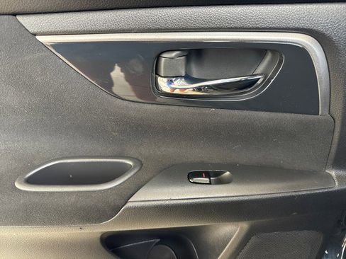 Used 2014 Nissan Altima 2.5 S image 6