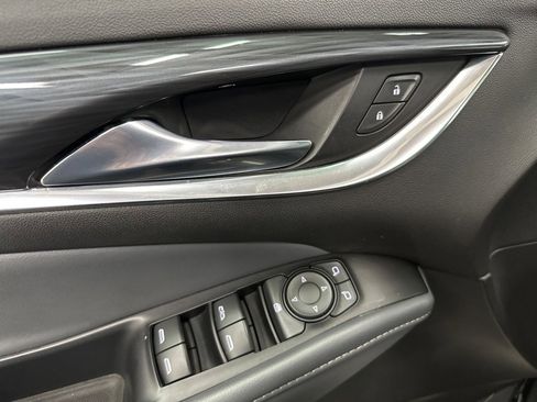 Used 2021 Buick Enclave Essence w/ LPO, Floor Liner Package image 19