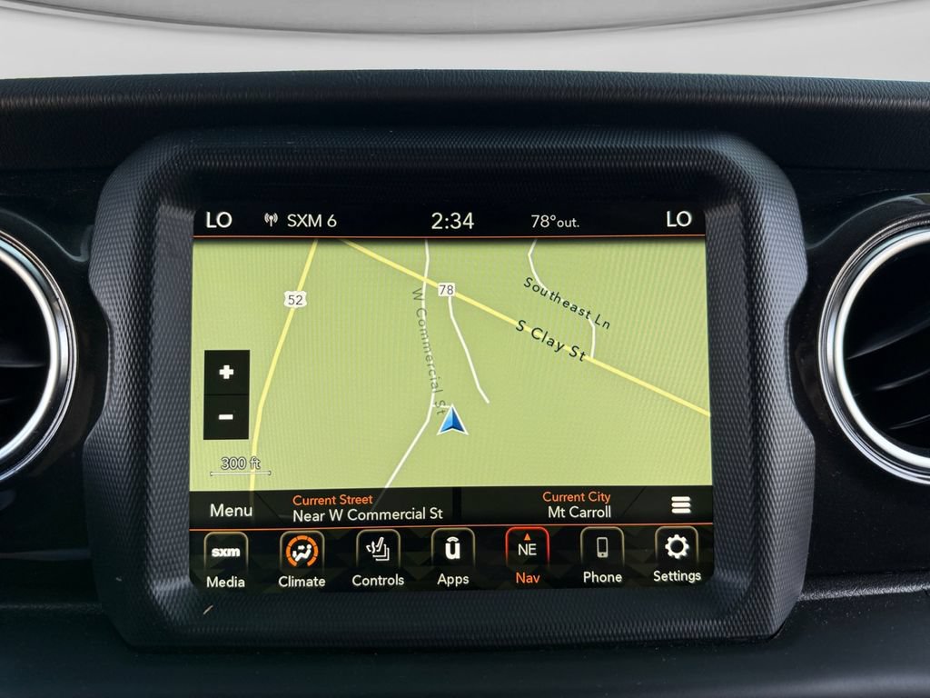 Used 2022 Jeep Wrangler Unlimited Sahara AWD/4WD image 26