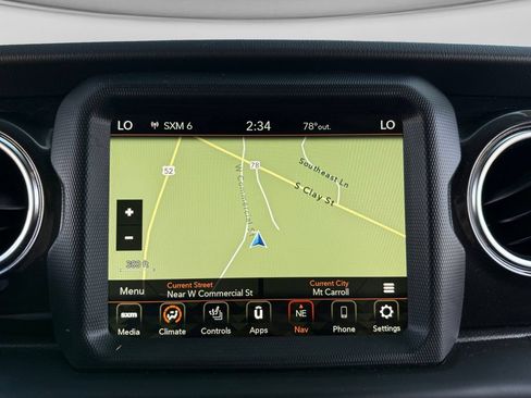 Used 2022 Jeep Wrangler Unlimited Sahara AWD/4WD image 26