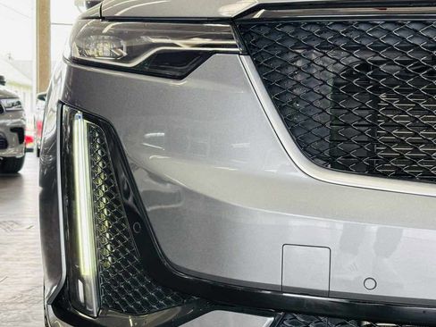 Used 2021 Cadillac XT6 Sport AWD/4WD image 6