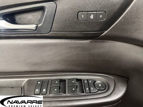 Used 2016 Chevrolet Traverse LTZ image 32