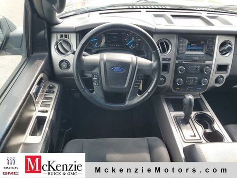 Used 2017 Ford Expedition XLT AWD/4WD image 28