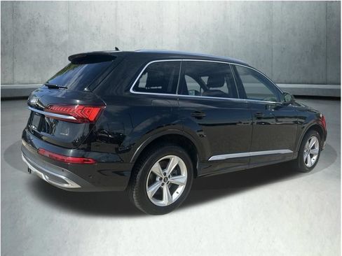 Used 2022 Audi Q7 3.0T Premium AWD/4WD image 5