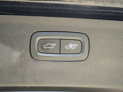 Used 2022 Volvo XC90 T6 Inscription w/ Climate Package image 10