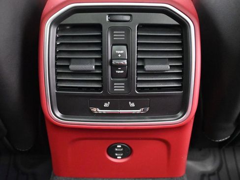 Used 2026 Porsche Macan GTS image 8