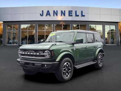 New 2025 Ford Bronco Outer Banks