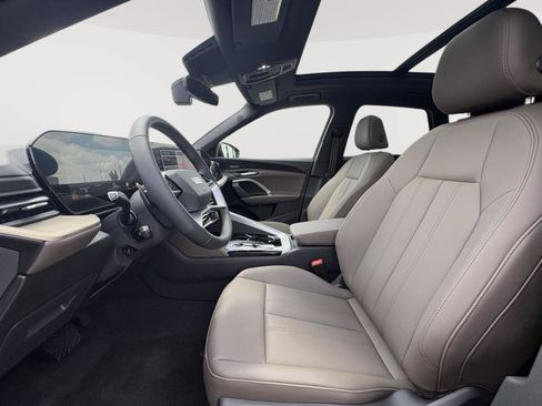 Used 2026 Audi Q5 Premium w/ Premium Plus AWD/4WD image 10