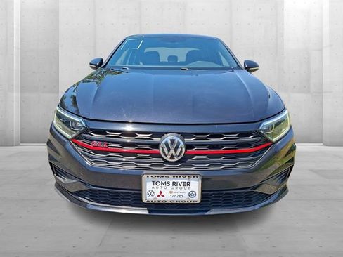 Used 2019 Volkswagen Jetta GLI FWD image 2