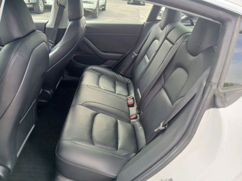 Used 2020 Tesla Model 3 Standard Range Plus image 13