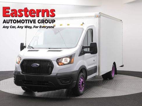 Used 2020 Ford Transit 350 DRW RWD image 1