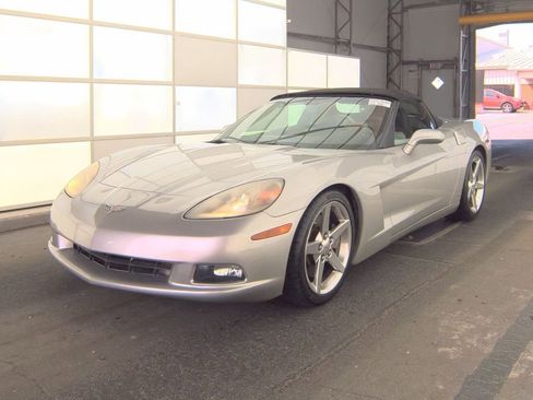 Used 2007 Chevrolet Corvette Convertible w/ Preferred Equipment Group image 4