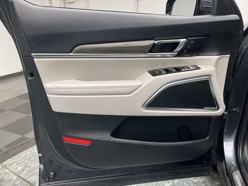 Used 2022 Kia Telluride SX w/ SX Prestige Package image 7