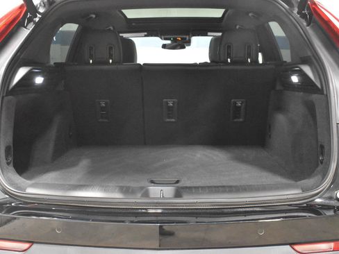 Certified 2023 Cadillac XT4 Luxury w/ Cold Weather Package AWD/4WD image 26