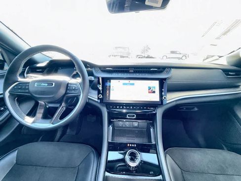 New 2026 Jeep Grand Cherokee Altitude RWD image 15