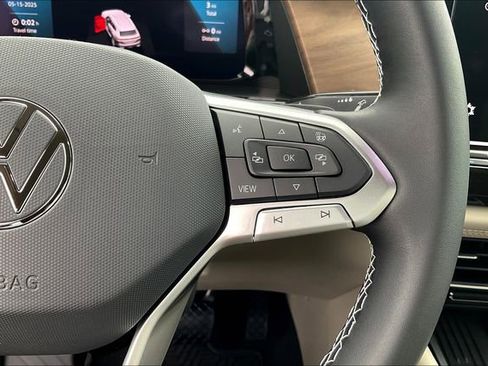 New 2025 Volkswagen Atlas SE image 18