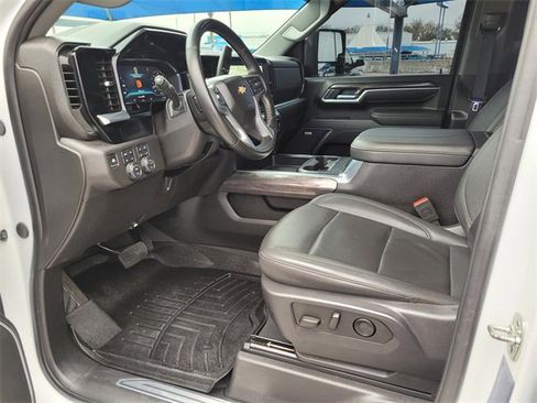 Certified 2025 Chevrolet Silverado 2500 LTZ w/ LTZ Convenience Package image 2