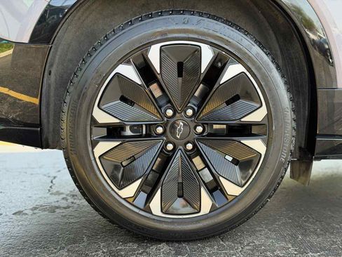 Used 2024 Chevrolet Blazer EV RS AWD/4WD image 29
