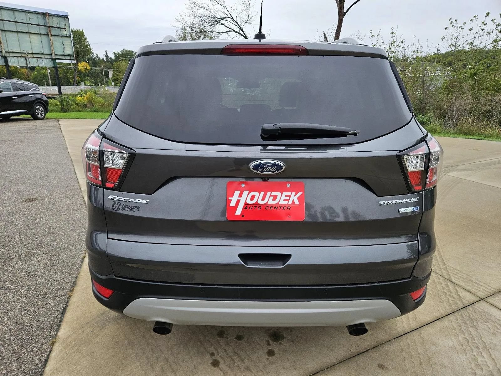 Used 2017 Ford Escape Titanium AWD/4WD image 7