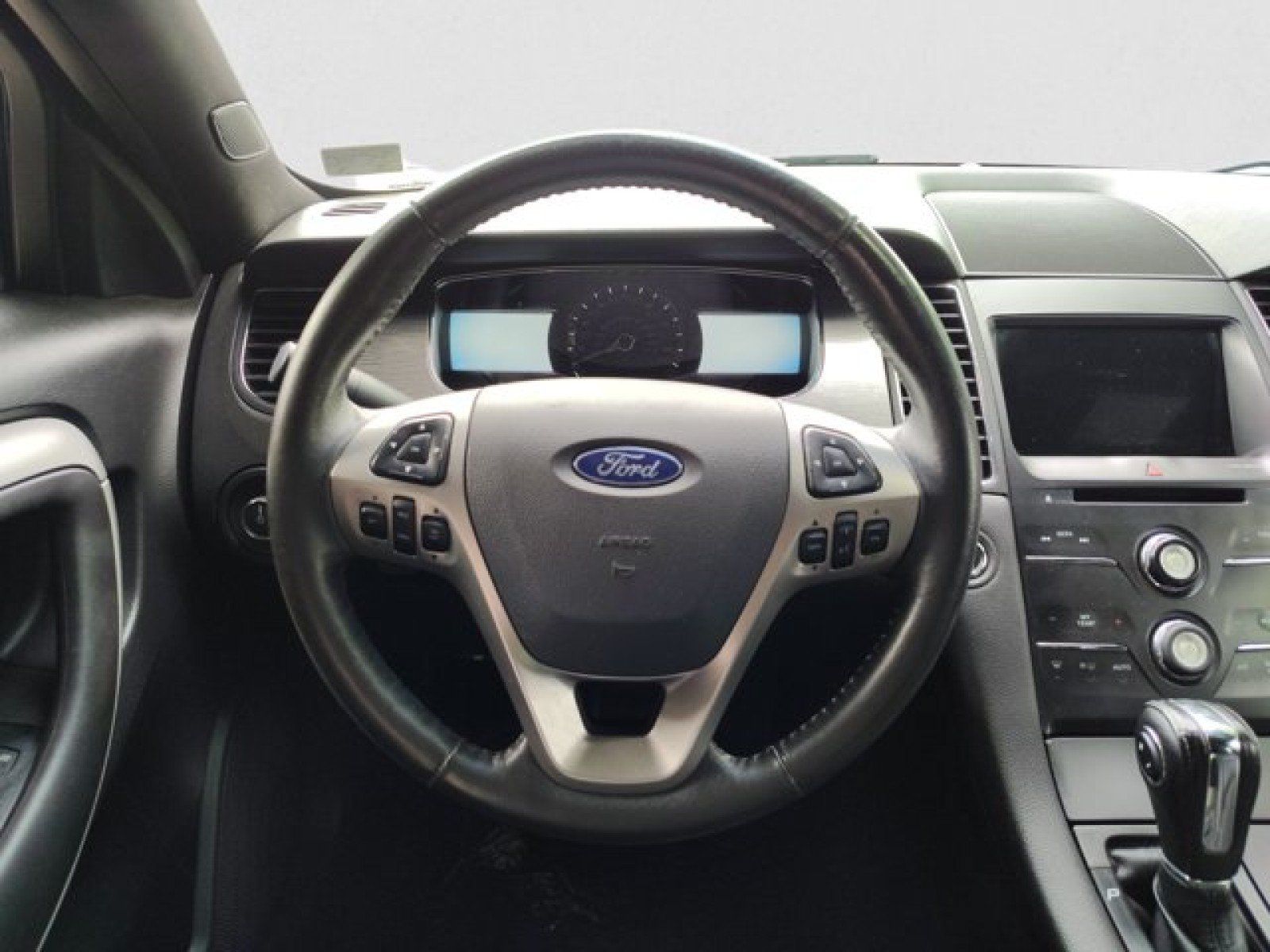 Used 2017 Ford Taurus SEL w/ Equipment Group 201A FWD image 15