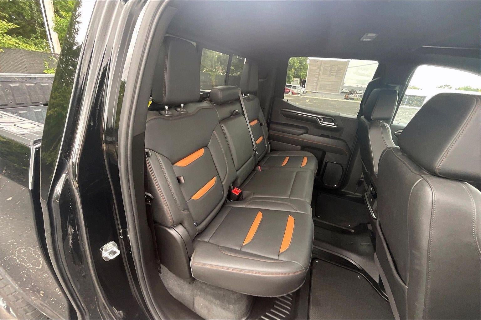 Used 2024 GMC Sierra 1500 AT4 w/ AT4 Preferred Package AWD/4WD image 24