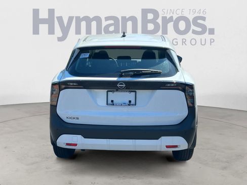 New 2026 Nissan Kicks S FWD image 4