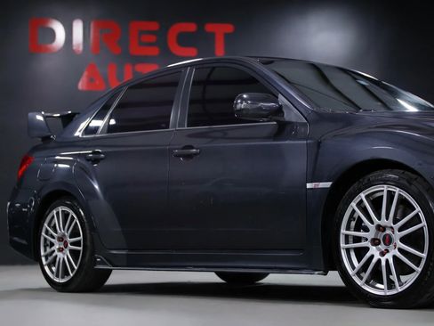 Used 2011 Subaru Impreza WRX STI image 3