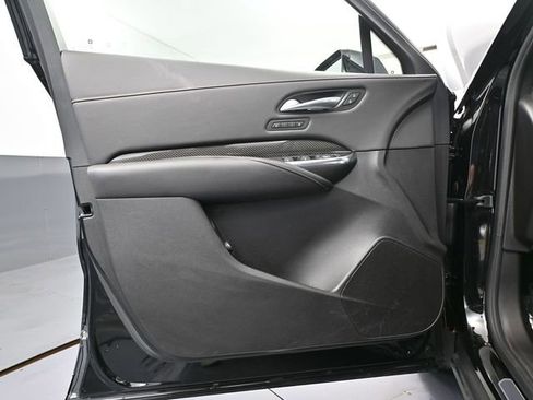 Used 2023 Cadillac XT4 Sport image 18