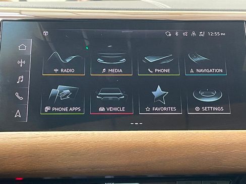 Used 2023 Audi e-tron GT Premium Plus image 28