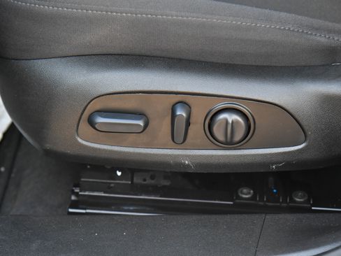 Used 2024 Chevrolet Malibu LT image 16