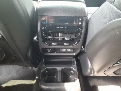 Certified 2023 Jeep Grand Cherokee L Limited w/ Black Appearance Package image 17