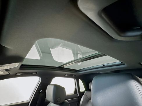 Used 2022 Audi Q3 2.0T Premium w/ Convenience Package image 4