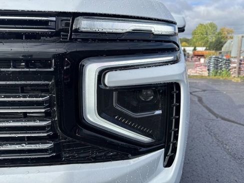 New 2026 Chevrolet Suburban High Country image 11