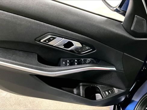 Used 2021 BMW 330i xDrive Sedan w/ Driving Assistance Package AWD/4WD image 36