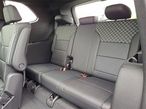 New 2025 GMC Acadia Denali w/ Super Cruise Package image 7