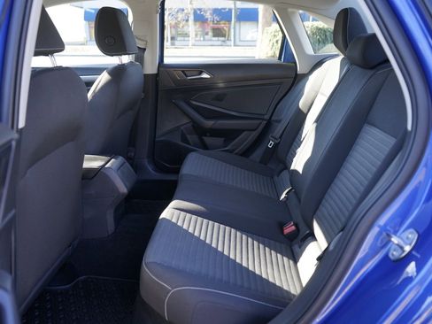 Used 2022 Volkswagen Jetta S image 21