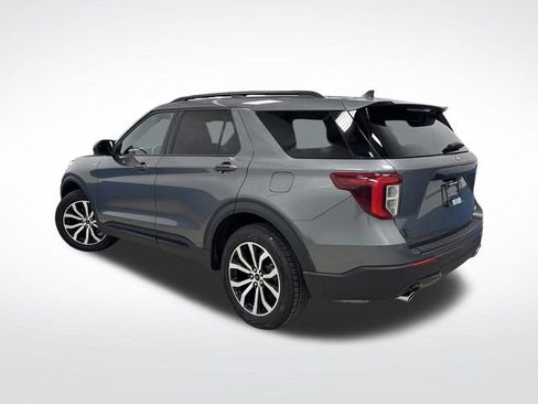 Used 2023 Ford Explorer ST-Line image 3