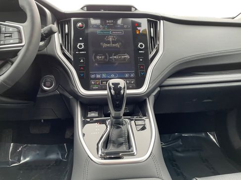 Used 2025 Subaru Outback Touring XT image 16