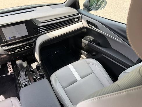 Used 2026 Toyota Camry SE w/ Convenience Package FWD image 19
