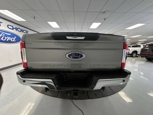 Used 2019 Ford F350 Lariat w/ Chrome Package AWD/4WD image 7