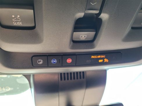 Certified 2024 Chevrolet Suburban High Country image 38