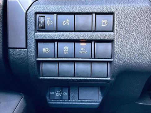 Certified 2025 Toyota Tacoma TRD Sport image 33