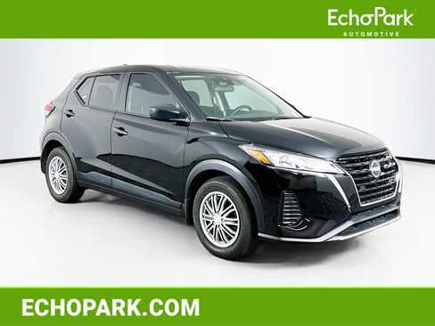 Used 2024 Nissan Kicks S FWD image 1