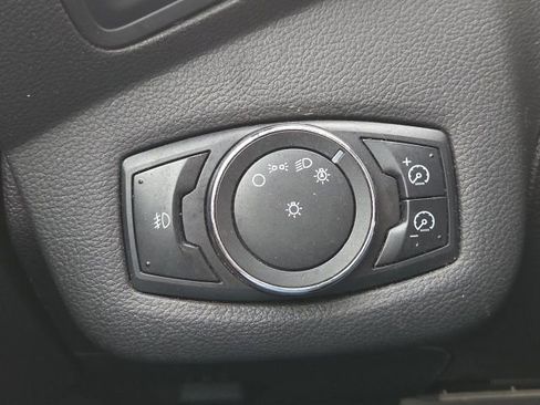 Used 2015 Ford C-MAX SEL w/ Equipment Group 302A image 30