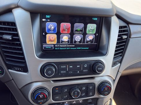 Used 2020 GMC Yukon Denali w/ Denali Premium Package image 9