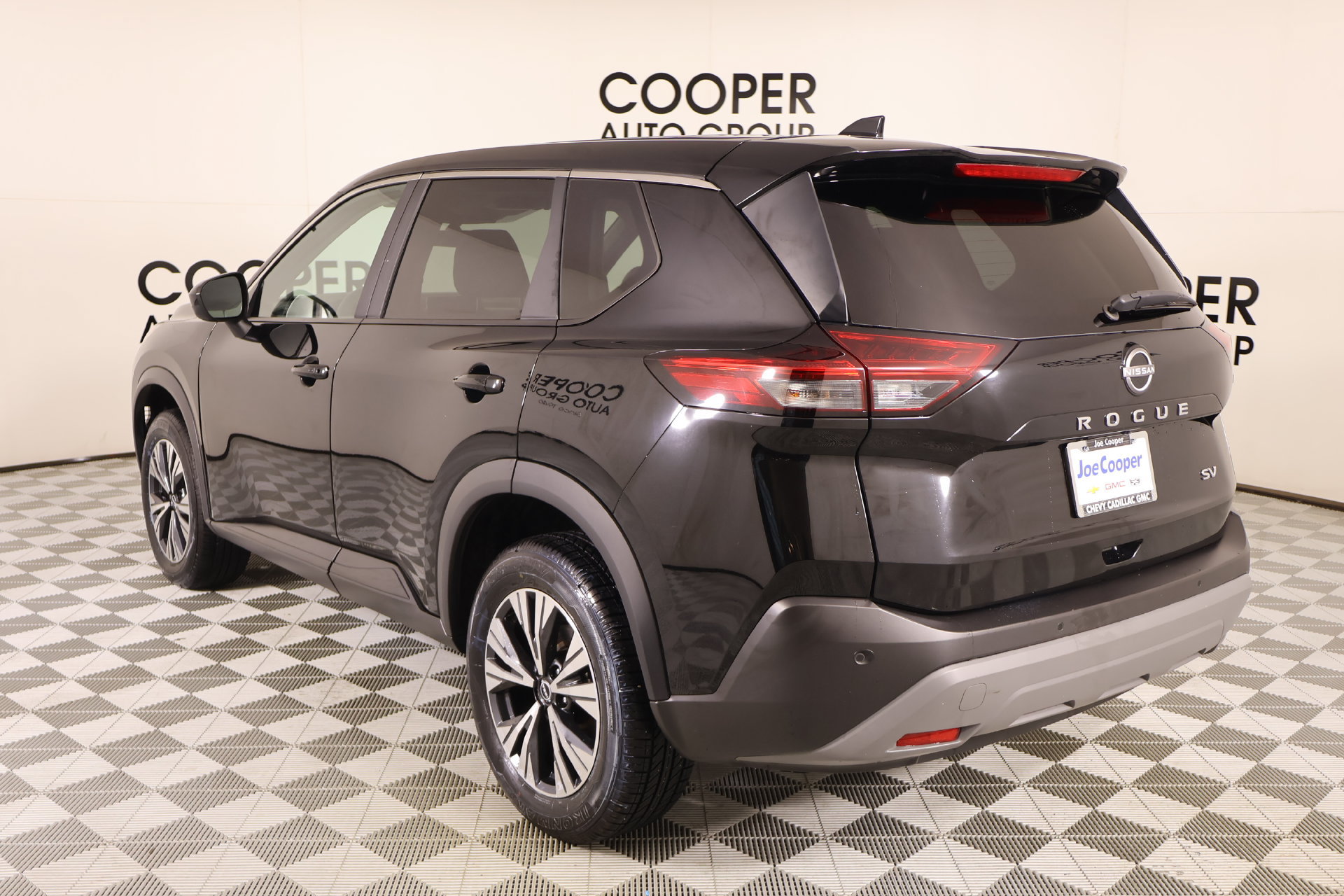Used 2023 Nissan Rogue SV FWD image 21