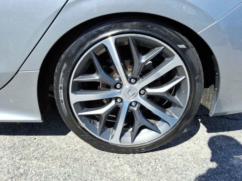 Used 2022 Honda Civic Touring image 11