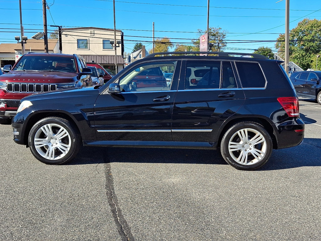 Used 2015 Mercedes-Benz GLK 350 4MATIC image 2