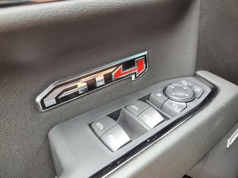 Used 2024 GMC Sierra 1500 AT4 w/ Technology Package image 29